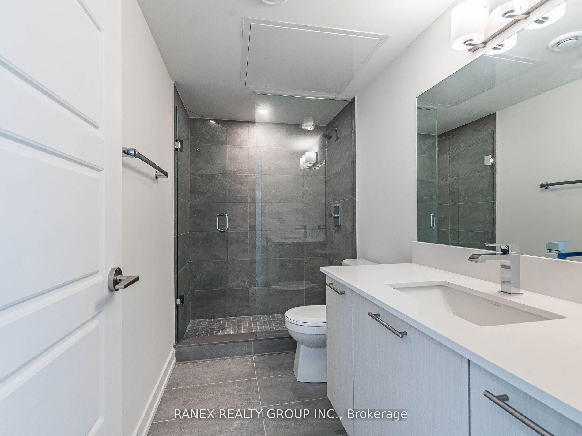 851 Sheppard Avenue Unit 21 photo 31
