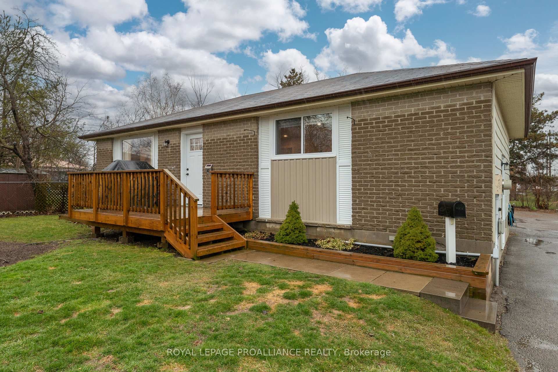 40 Marsh Drive photo 3