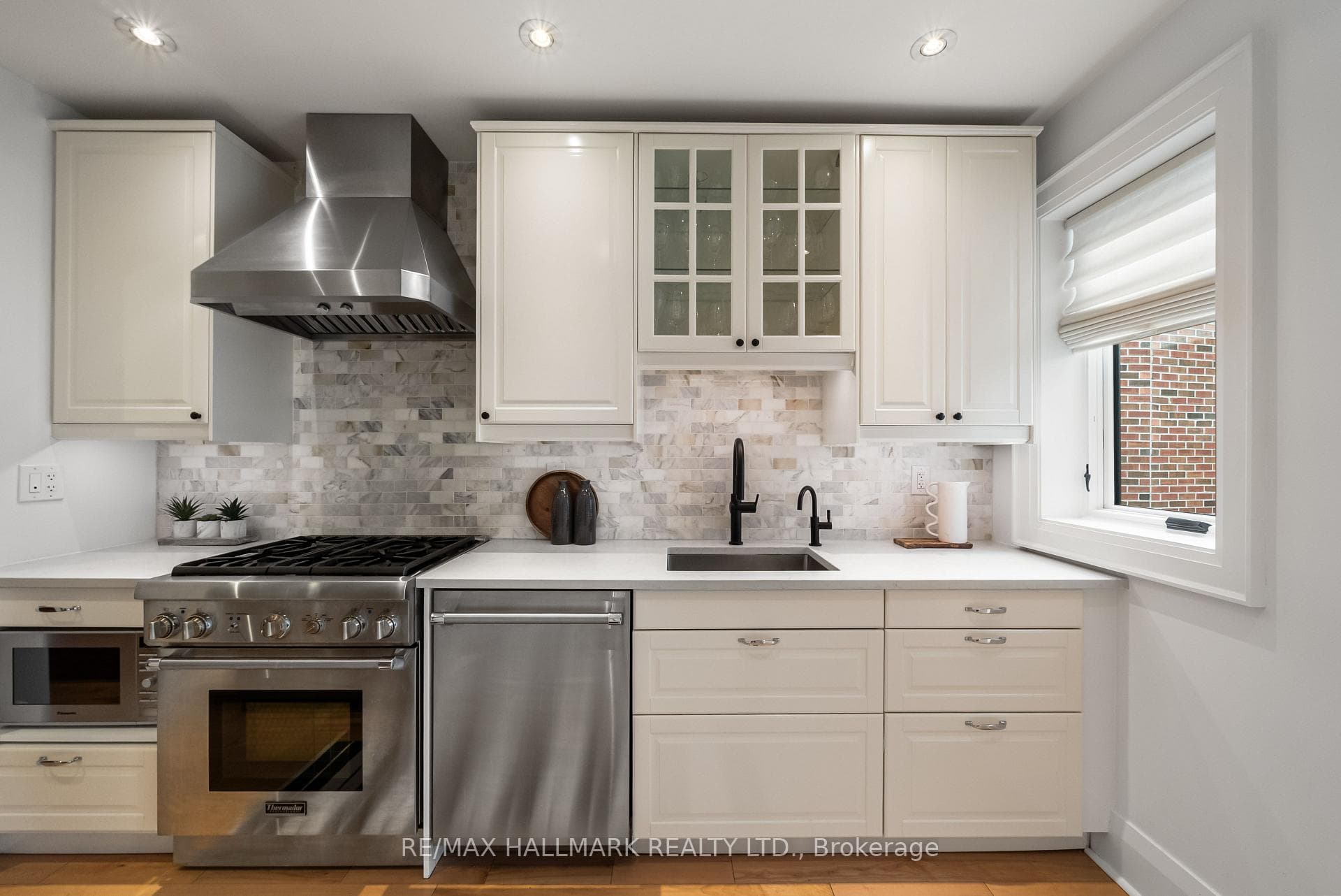 24 Ronan Avenue photo 11