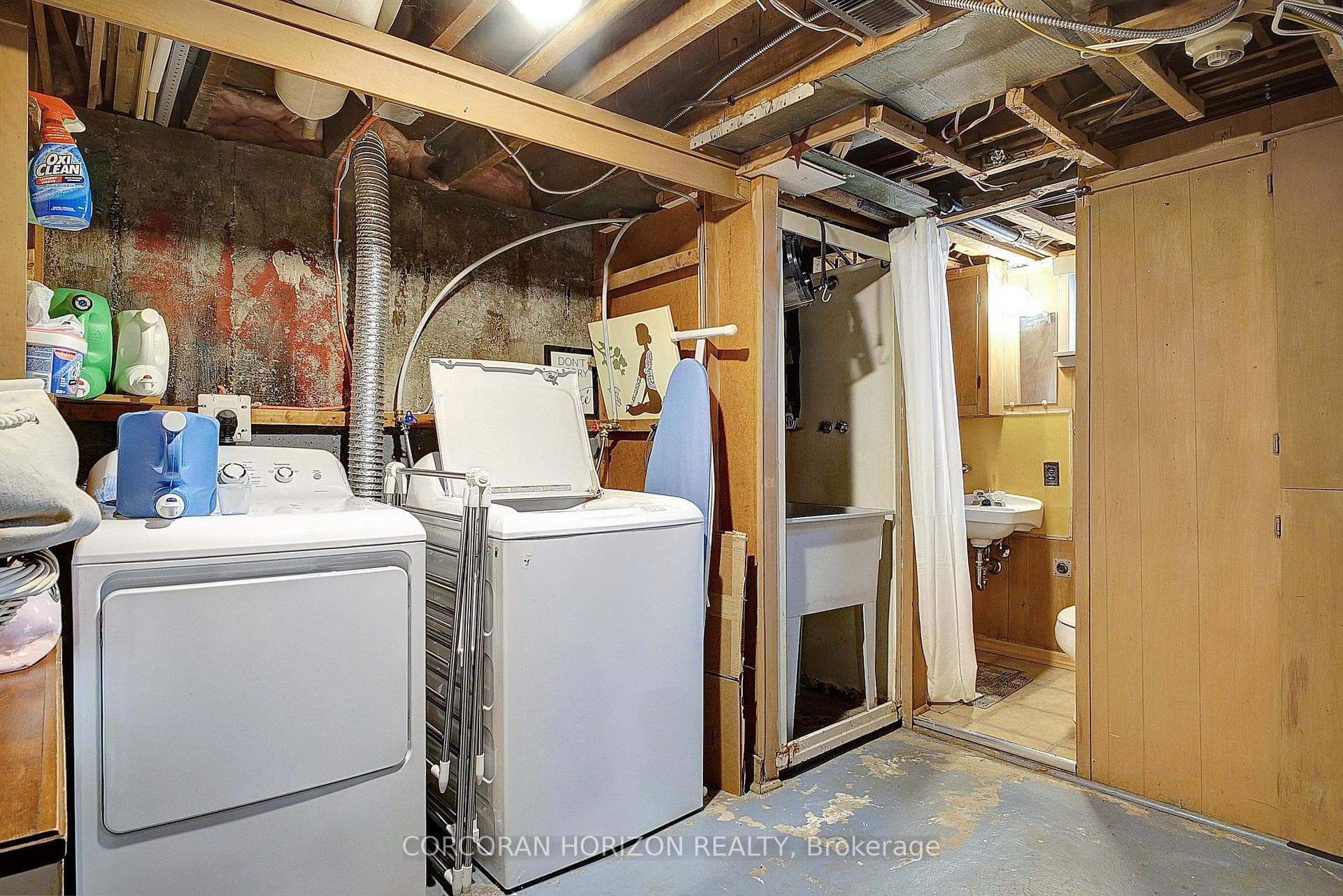52 Pleasant Avenue photo 27