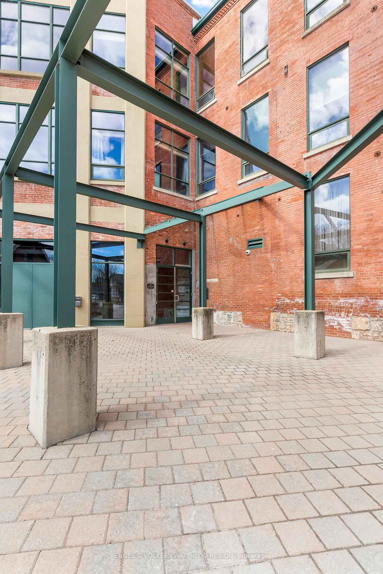 26 Ontario Street Unit 310 photo 4