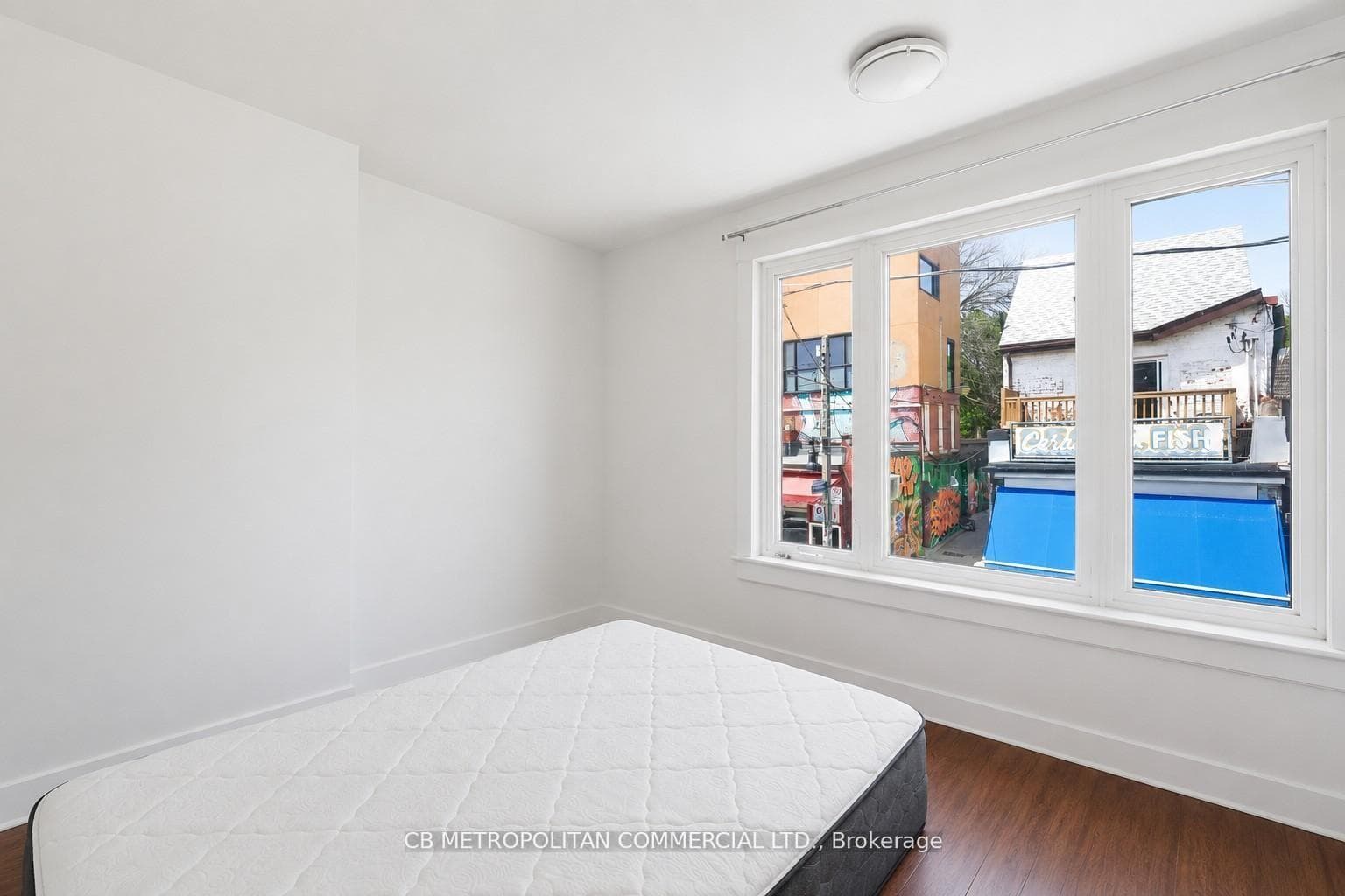 193 1/2 Baldwin Street photo 24