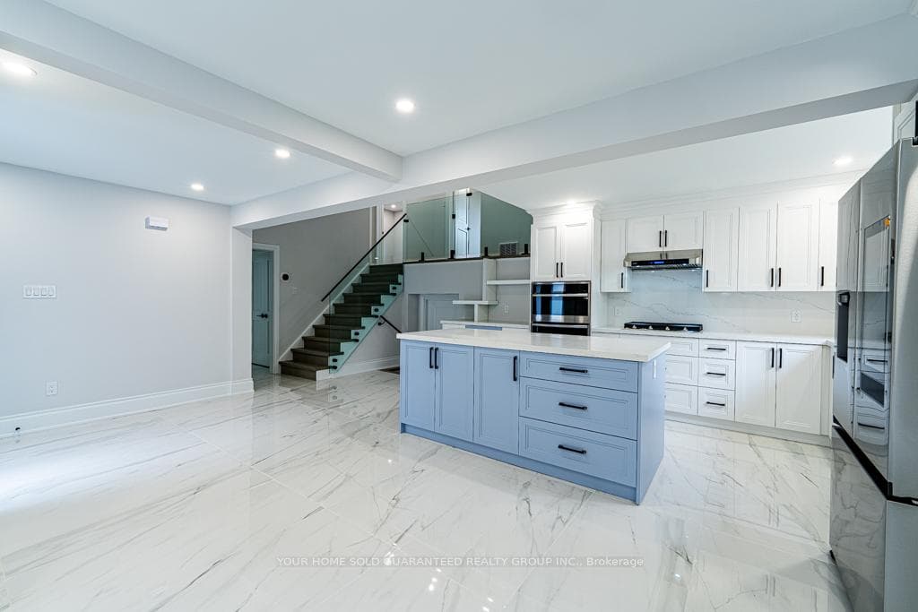 301 Primrose Lane photo 14