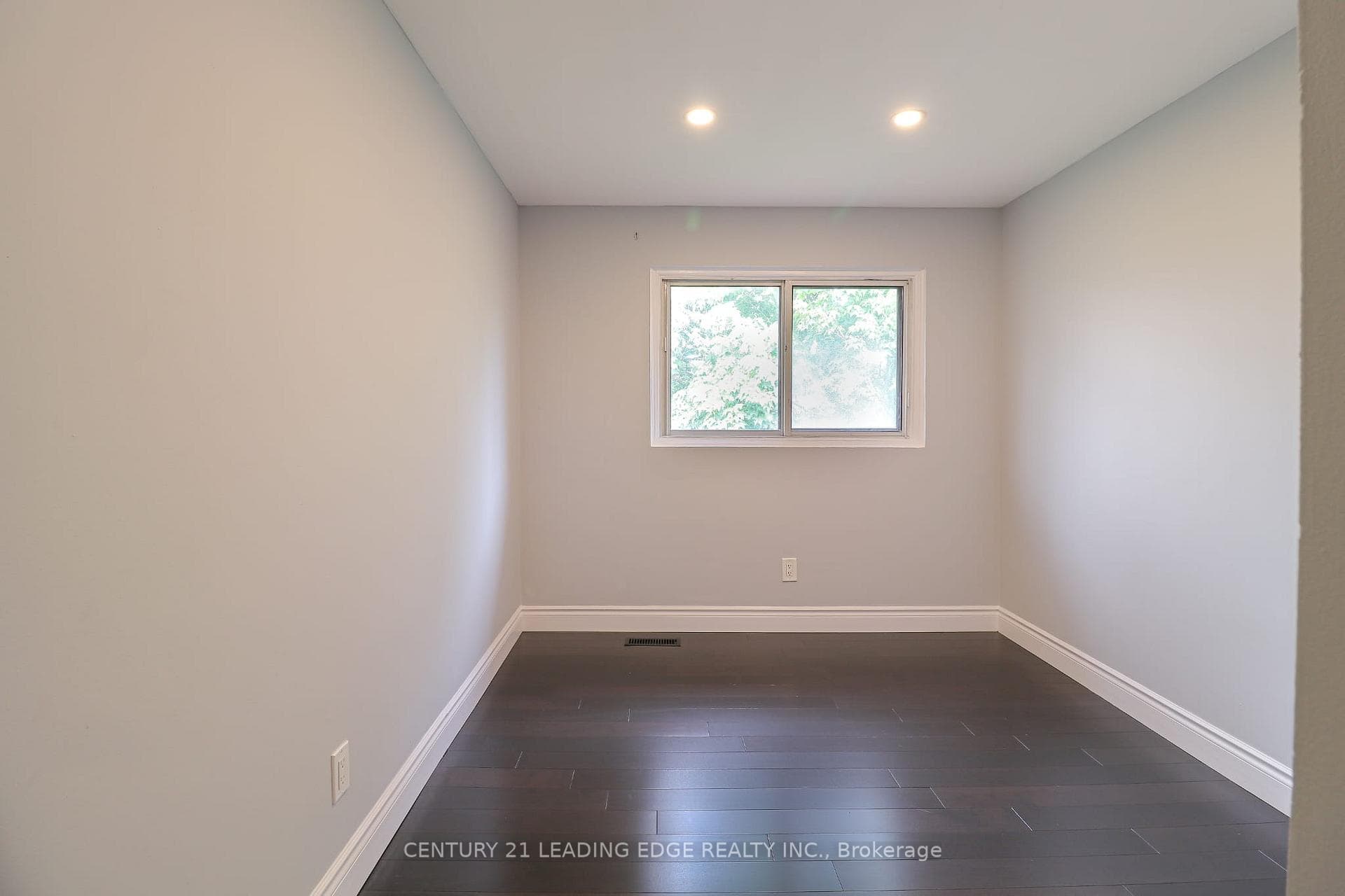 2 Carleton Place Unit 2 photo 14