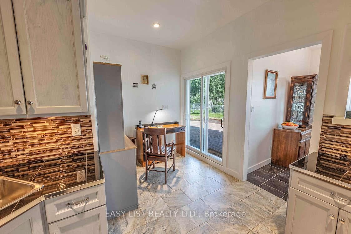 608 Copper Cliff Road photo 30
