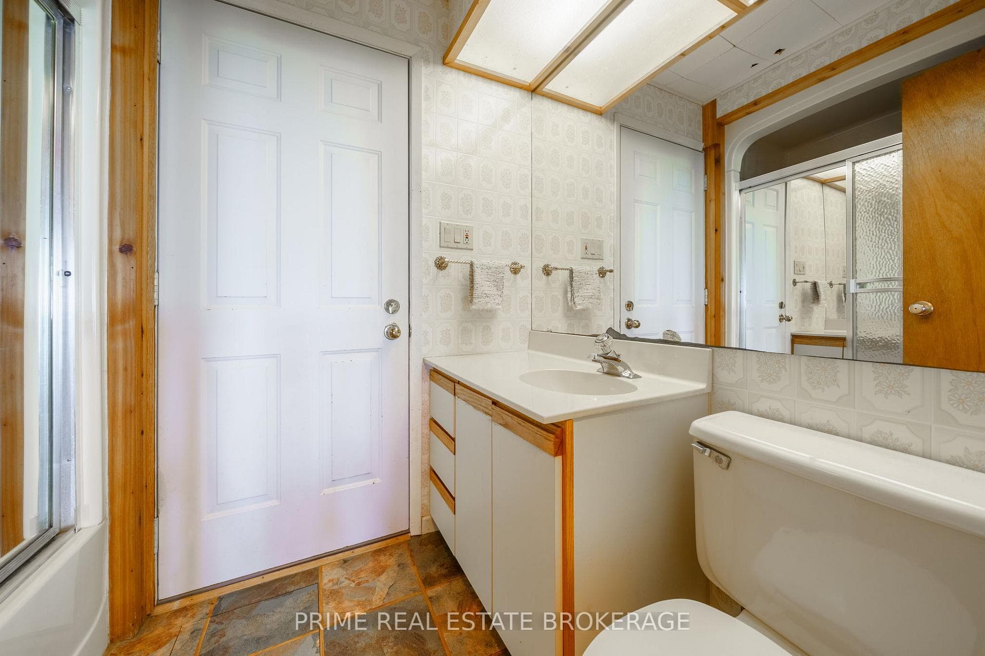 4-piece bathroom