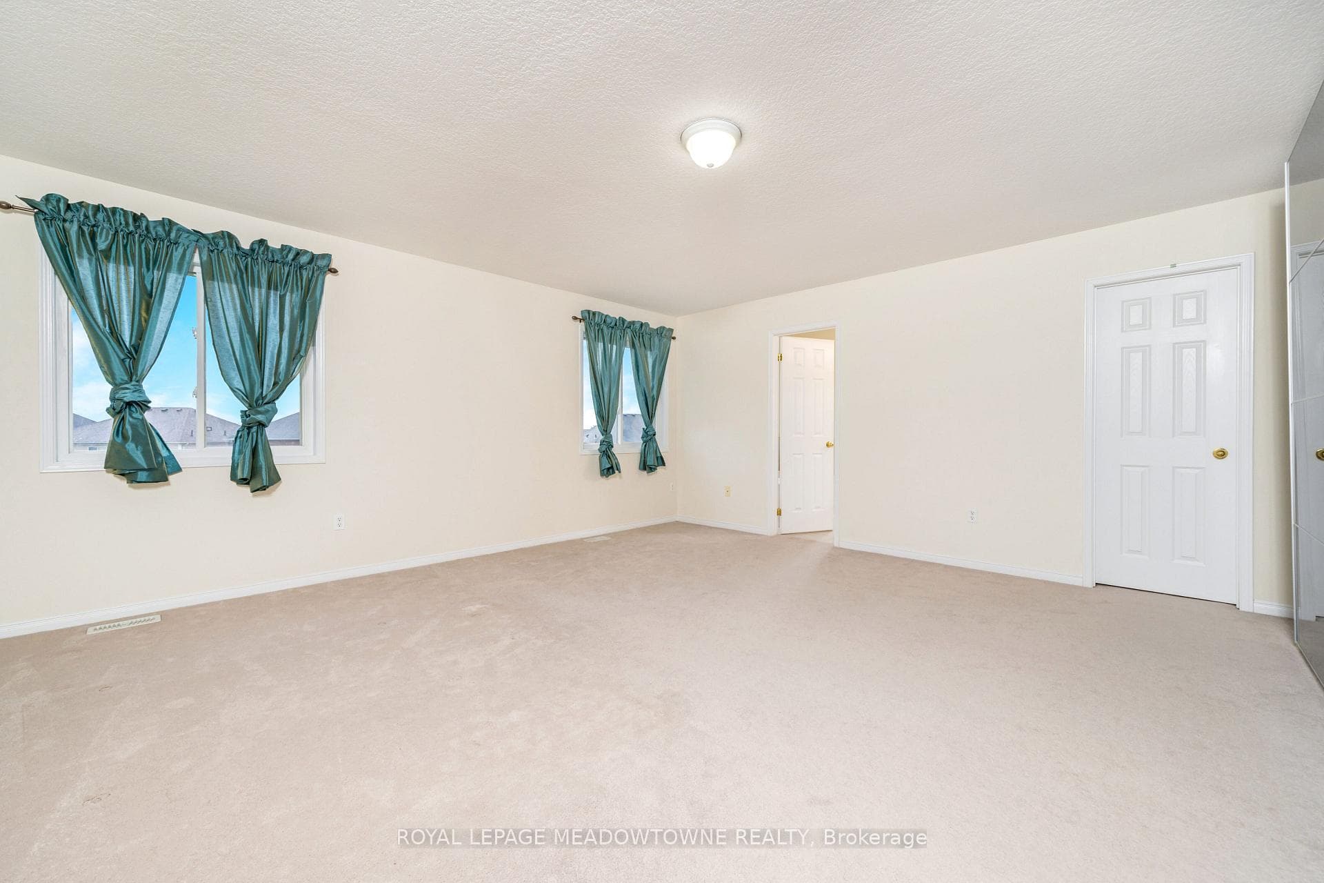 86 Hunter Way photo 7