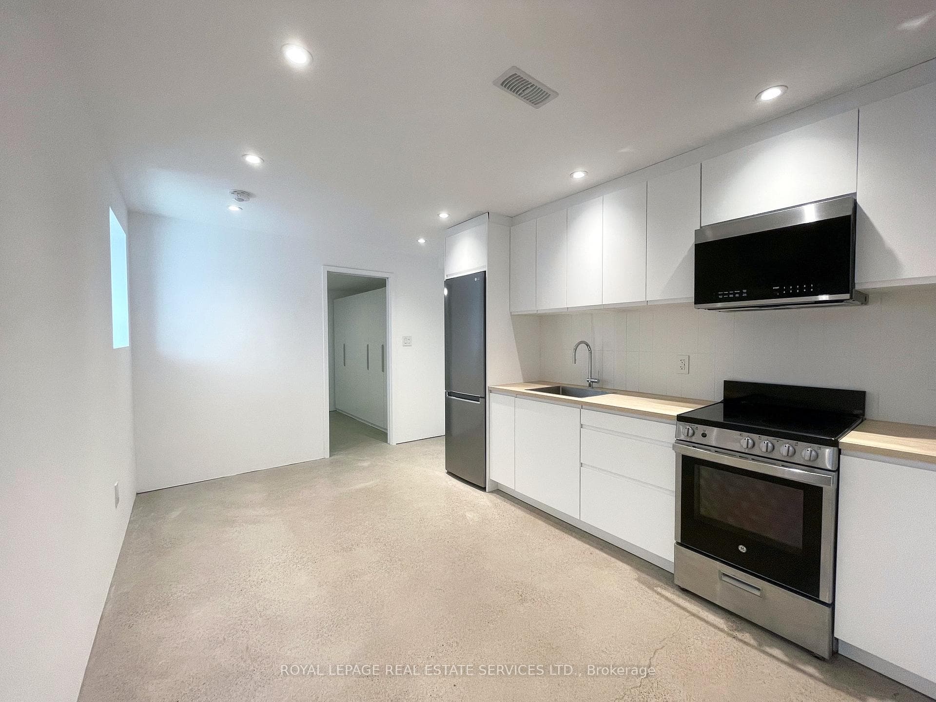 100 Morse Street Unit Bsmt photo 2