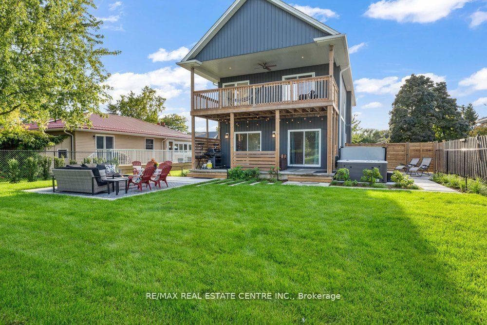 54 Lakeview Avenue photo 37