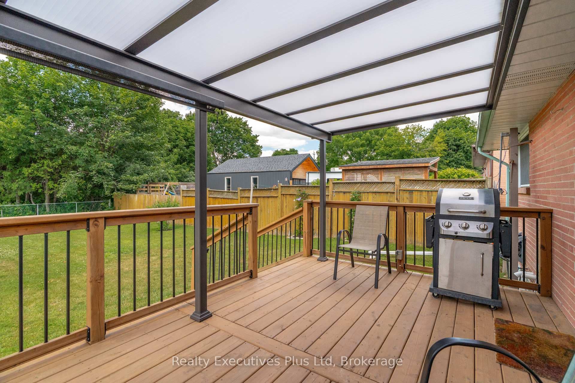 82 Cassino Avenue photo 38