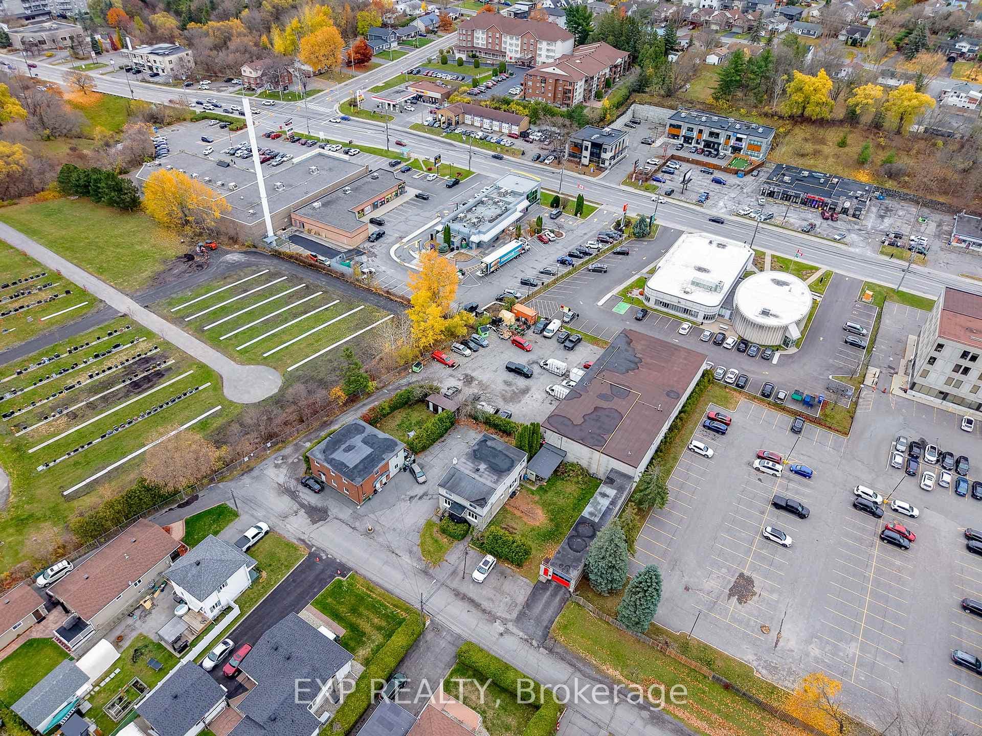 1237 1255 Cousineau Street photo 5
