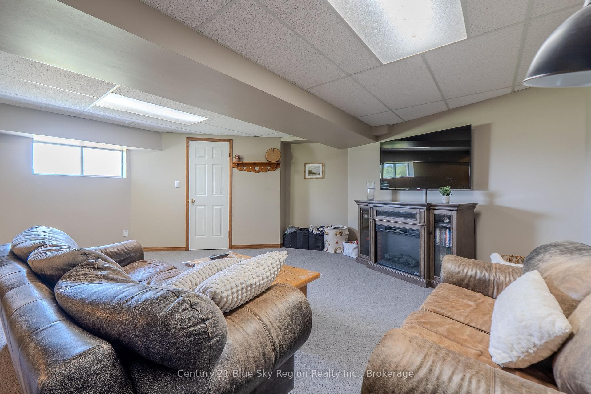 1033 Centennial Crescent photo 40