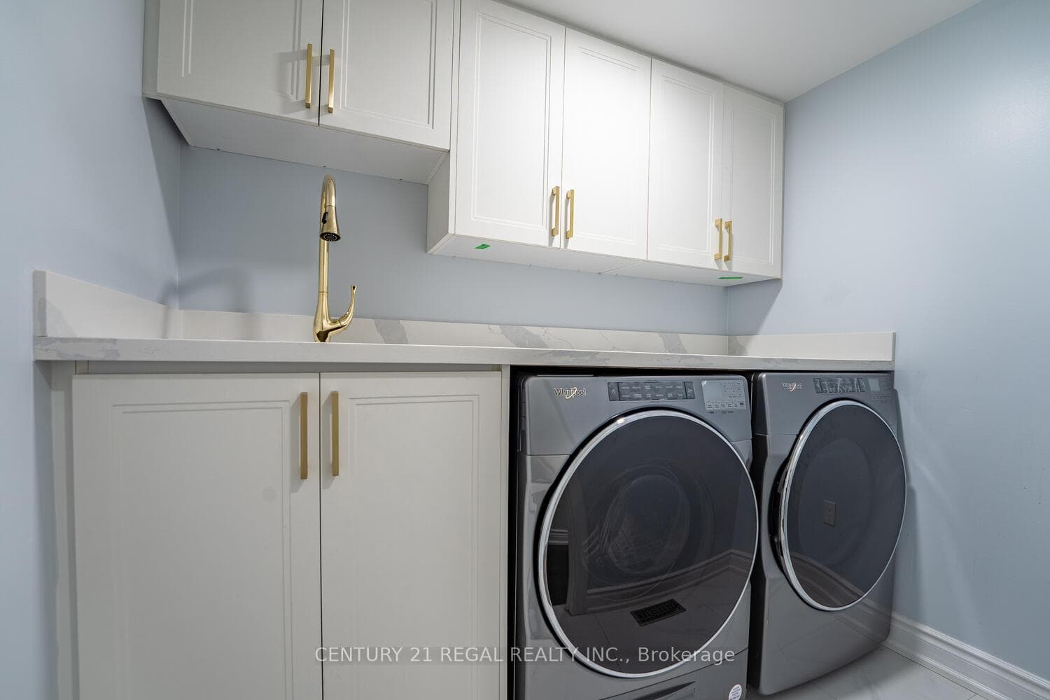 MAIN FLOOR LAUNDRY
