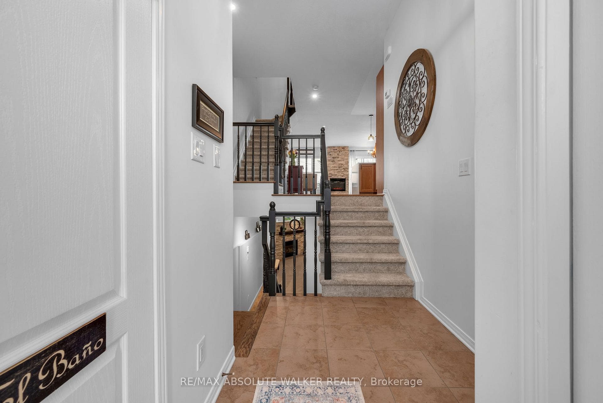 279 Parkrose Private photo 11