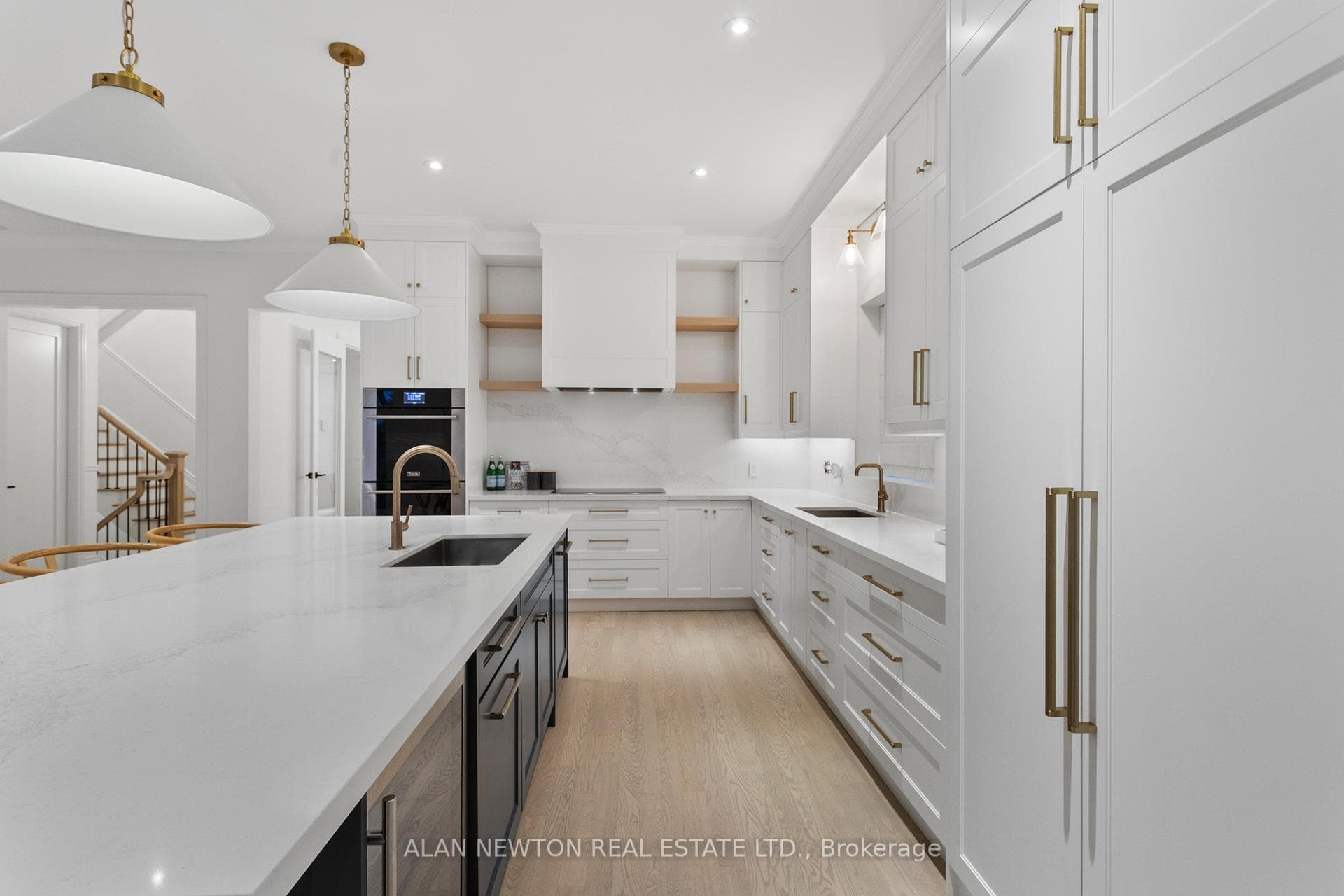 68 Spruce Avenue photo 5