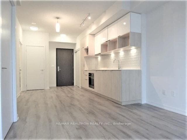 52 Forest Manor Road Unit 206 photo 7