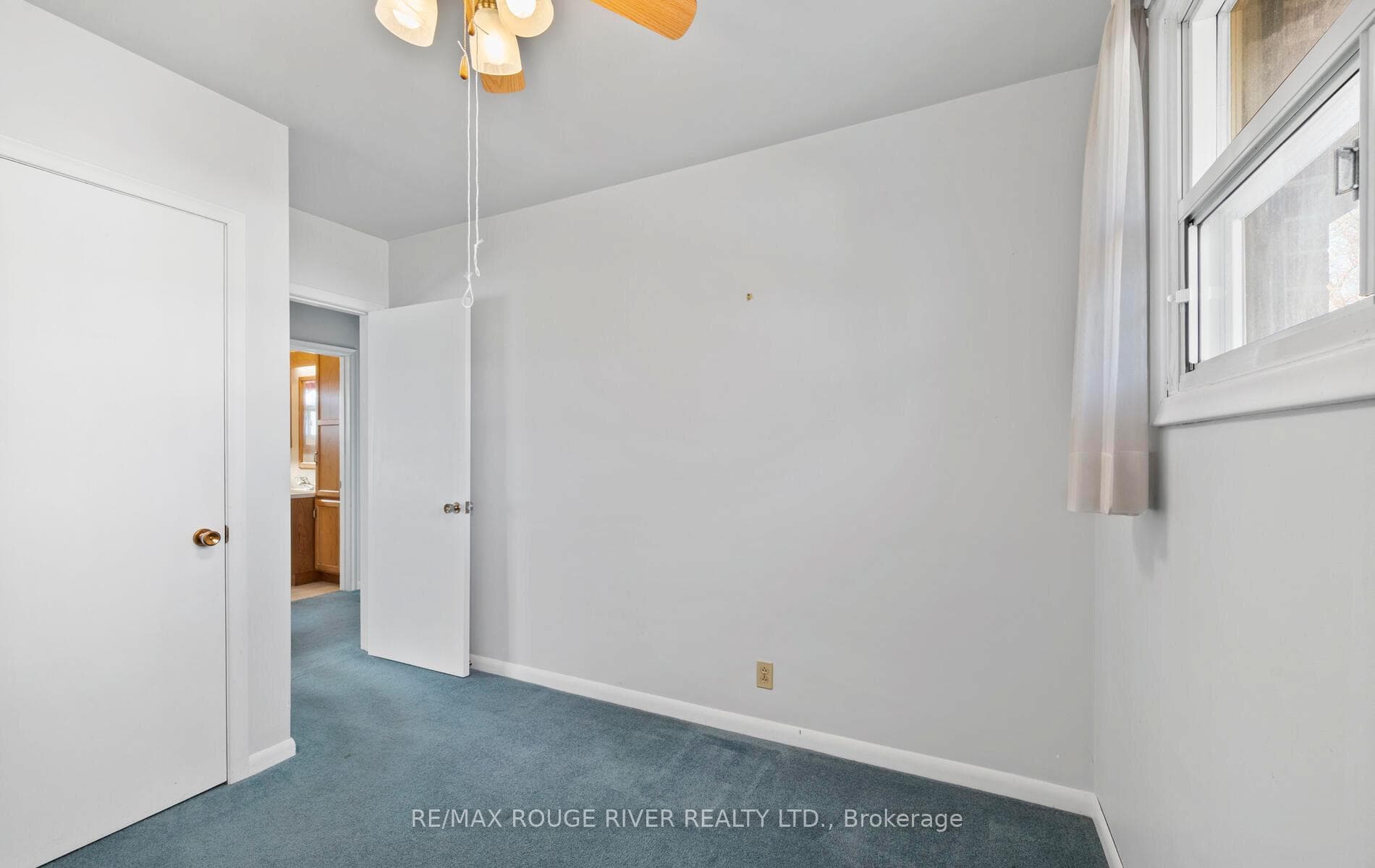 1180 Belvedere Avenue photo 15