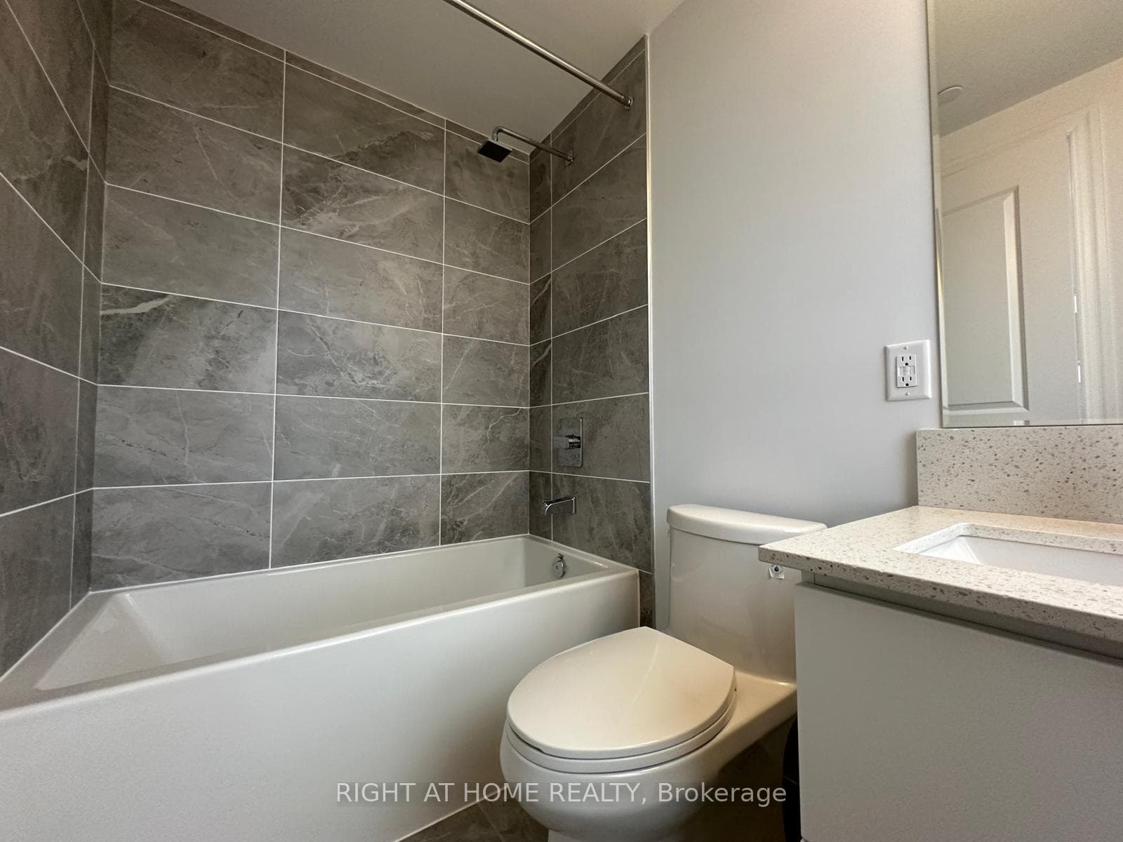 30 Elm Drive Unit 2408 photo 23