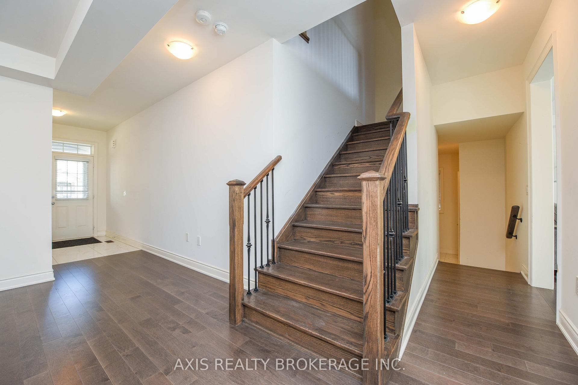1534 Devine Point photo 8