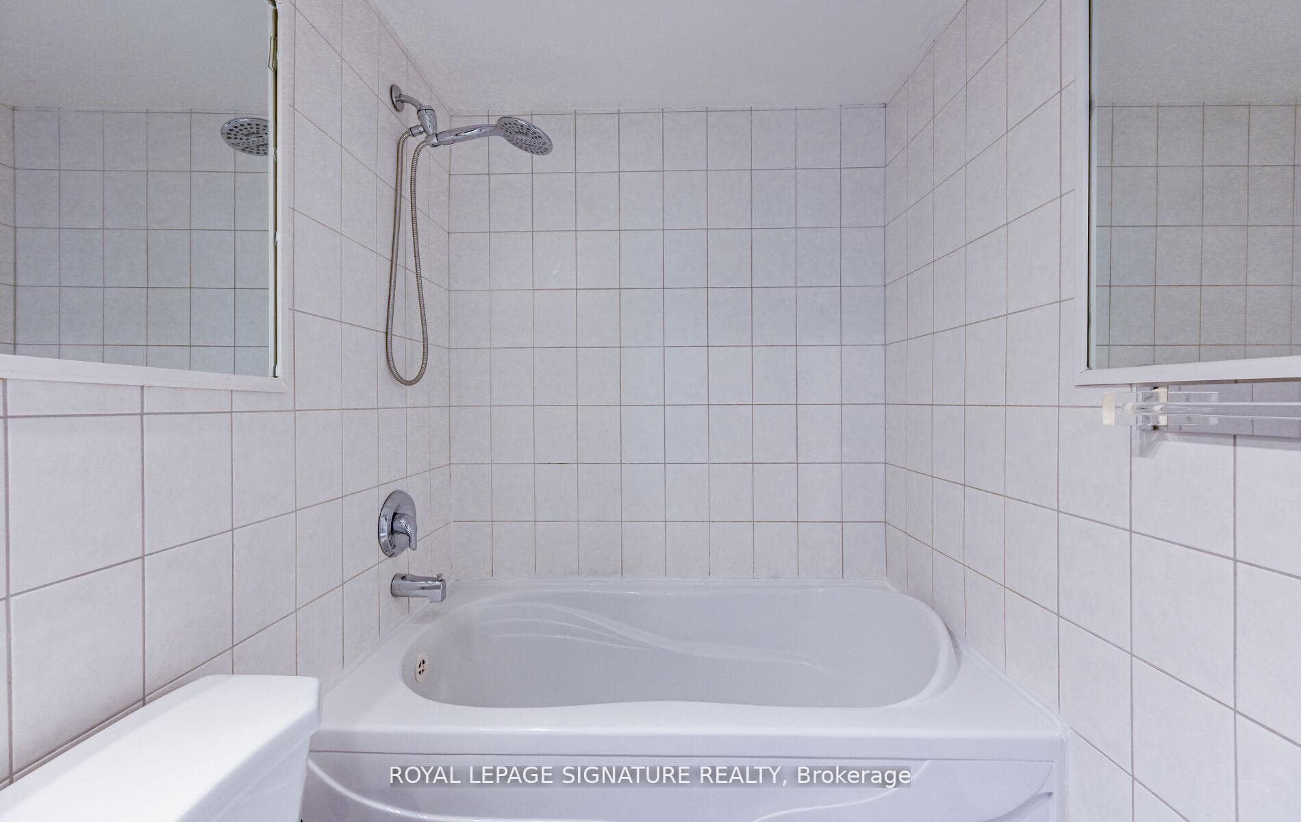 714 The West Mall N/A Unit 2003 photo 27