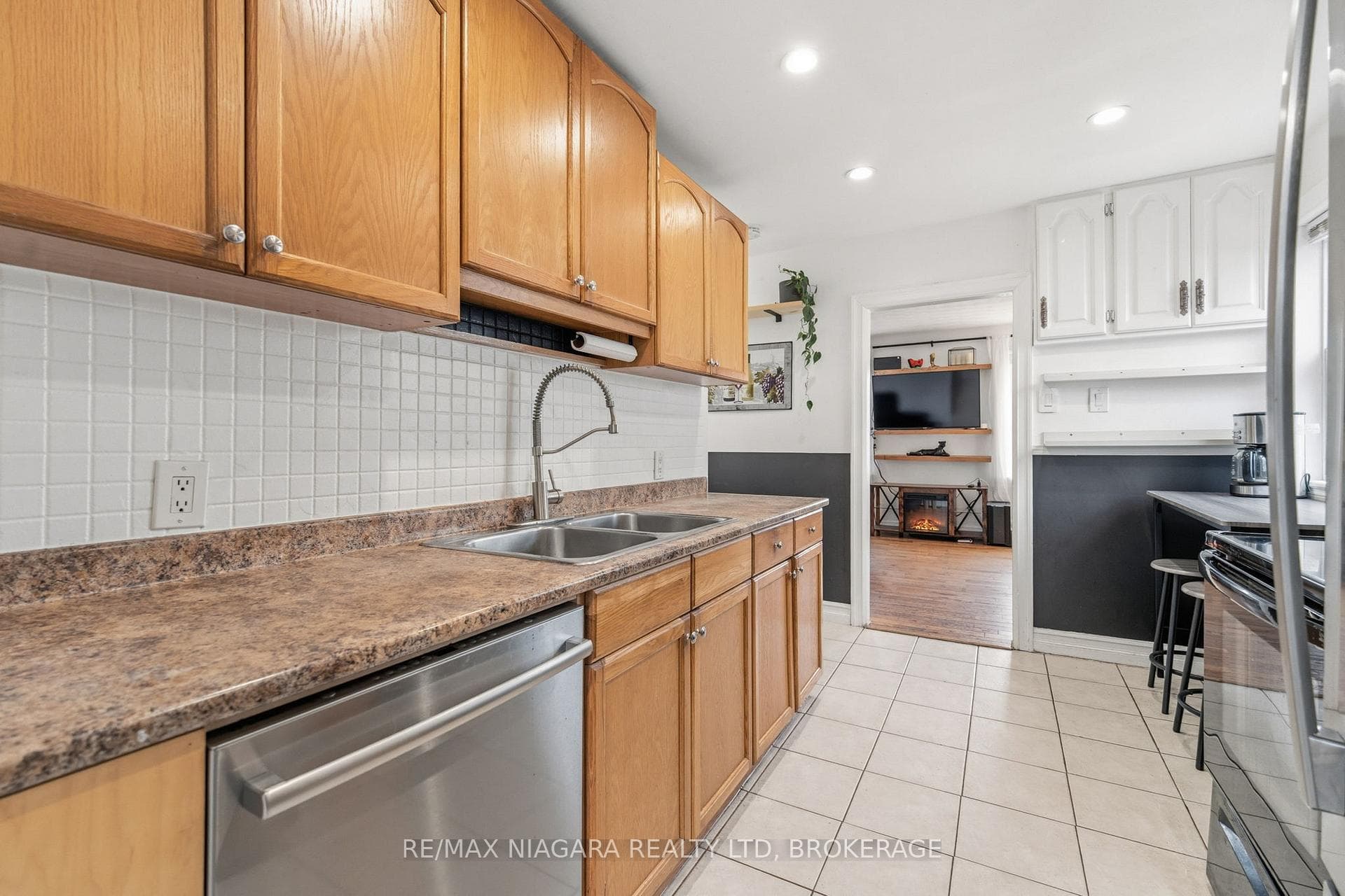 5 Homewood Avenue photo 5