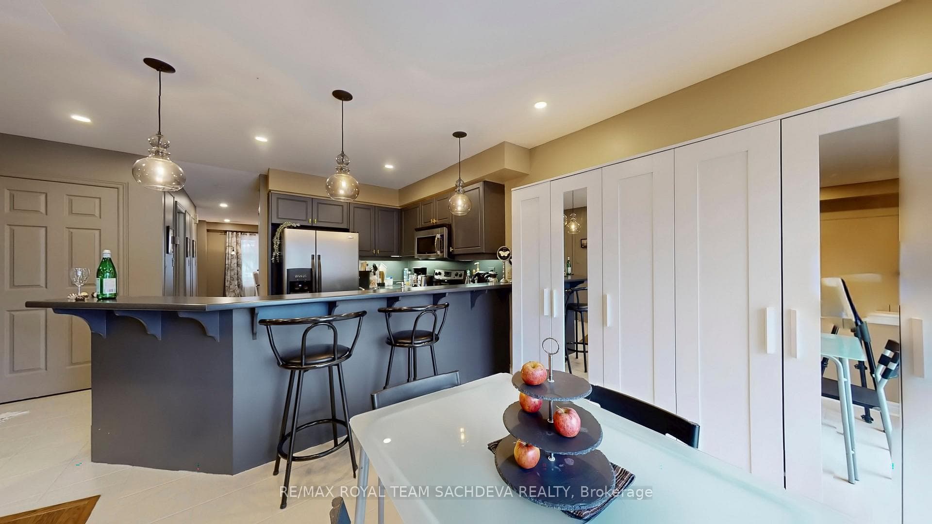 2080 Erin Gate Boulevard photo 14