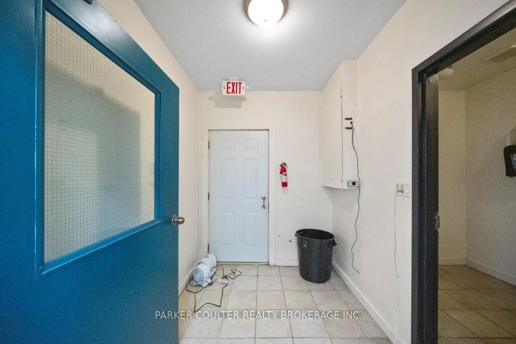 21 High Street Unit 3 photo 13