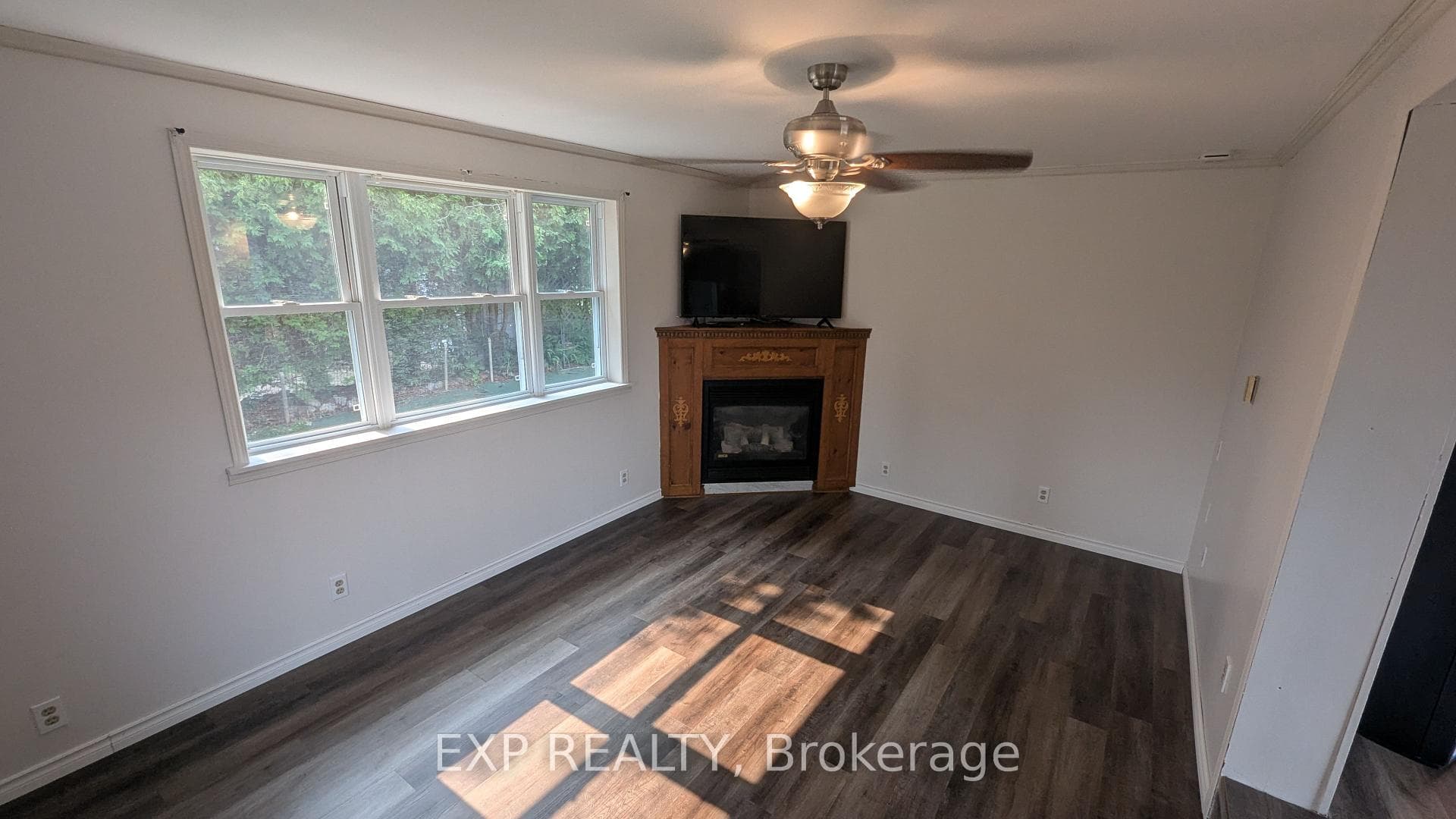 1085 10th Concession Road Unit 73 photo 7