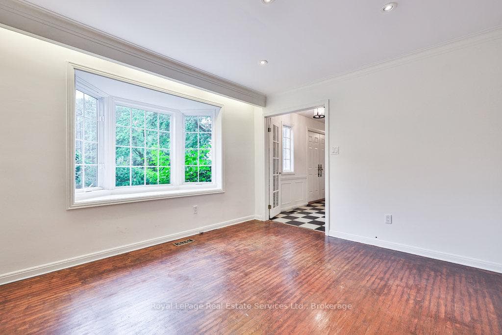 273 Cairncroft Road photo 20