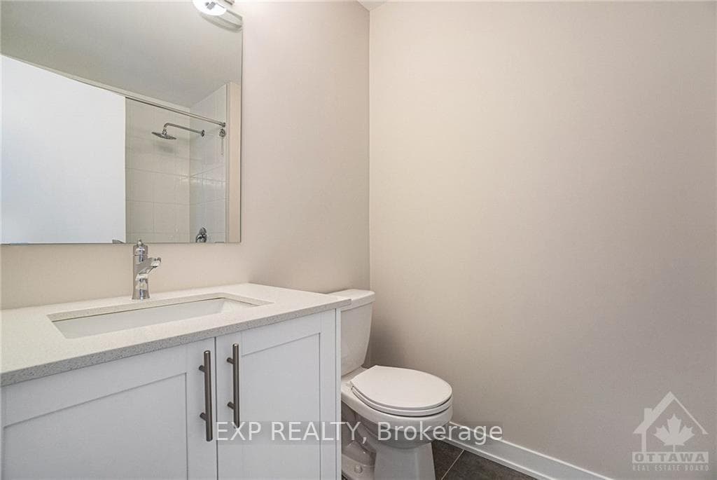 131 BEEBALM Crescent photo 18