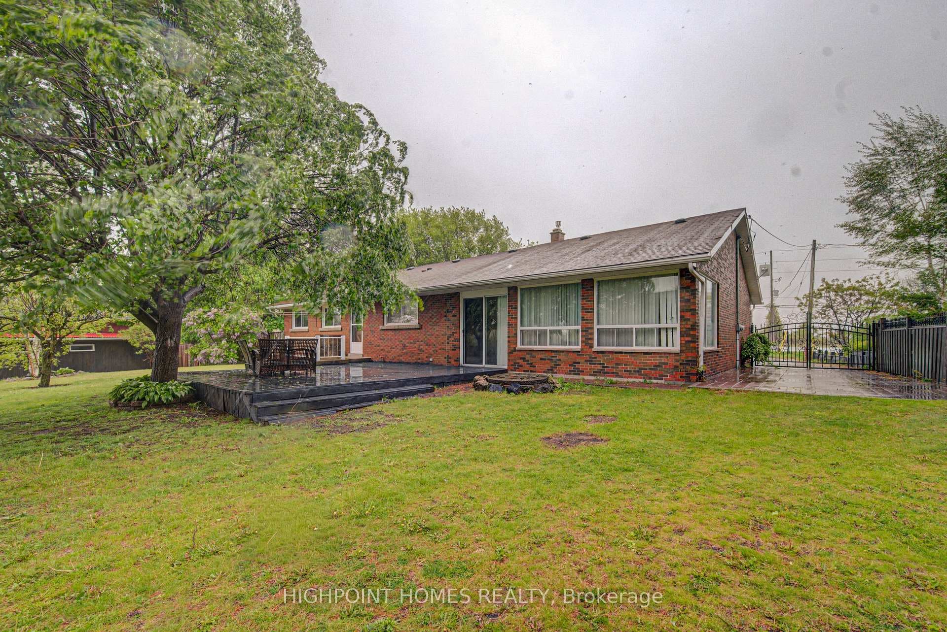 5438 Trafalgar Road photo 41