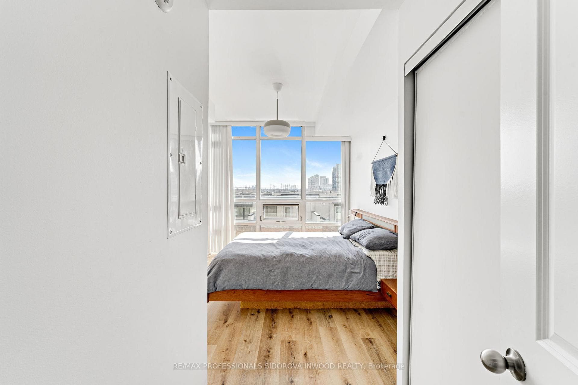 8 Fieldway Road Unit 506 photo 14