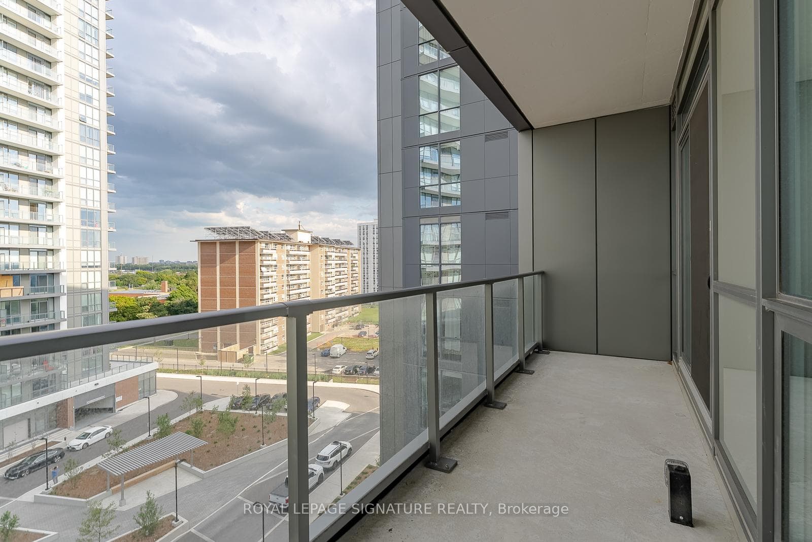 36 Forest Manor Road Unit 722 photo 16
