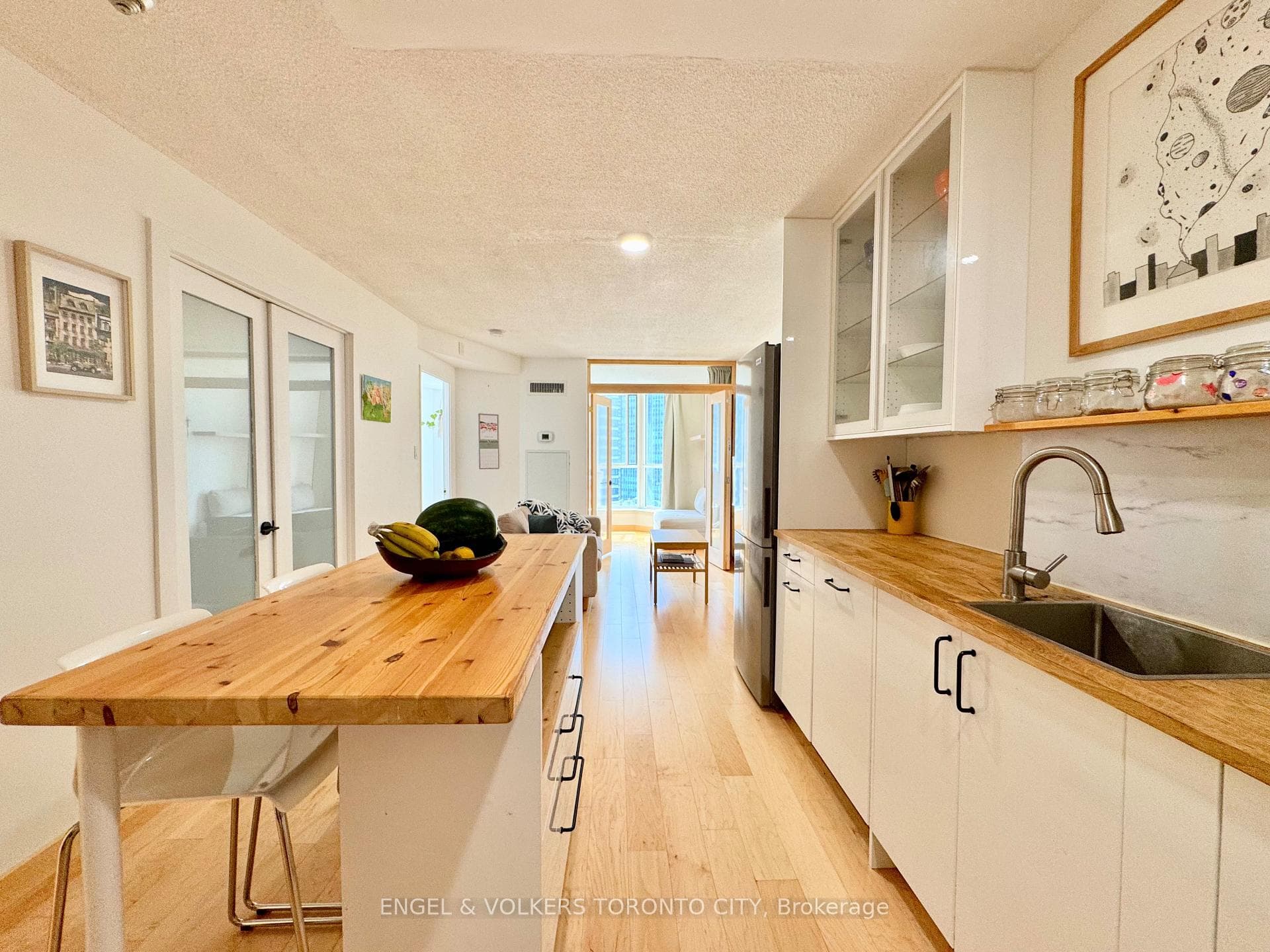 44 St Joseph Street Unit 2410 photo 10