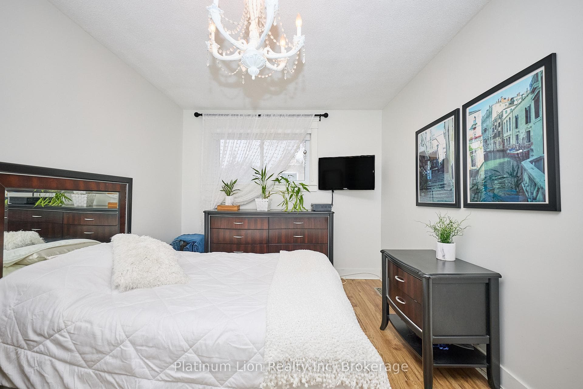 11 1/2 Durham Drive photo 22