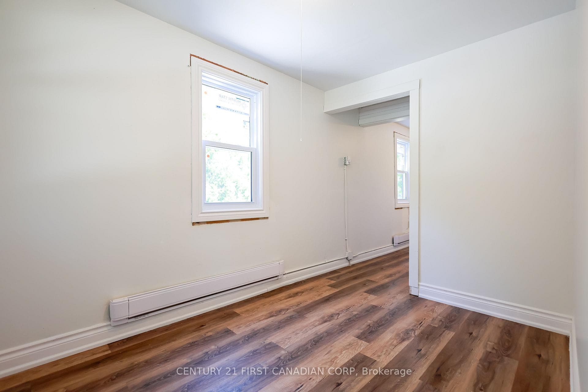 188 Furnival Road photo 23