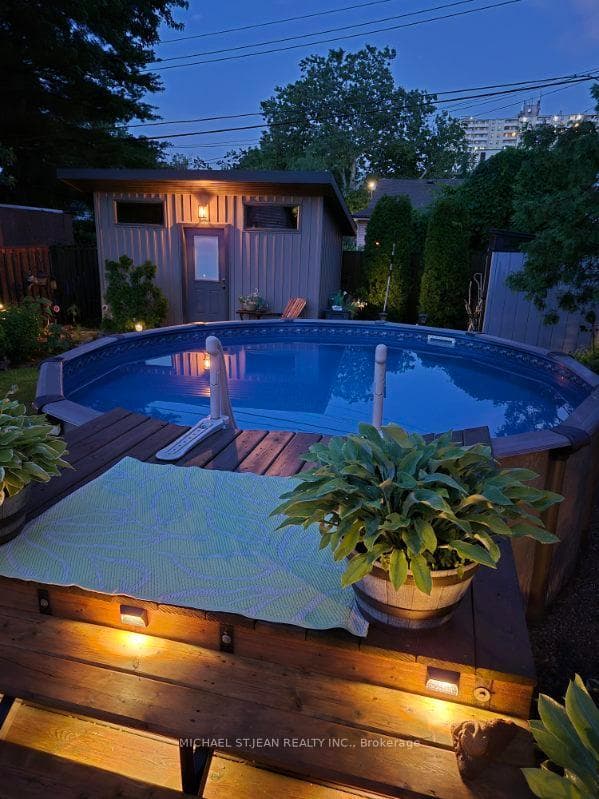 272 Adeline Avenue photo 47