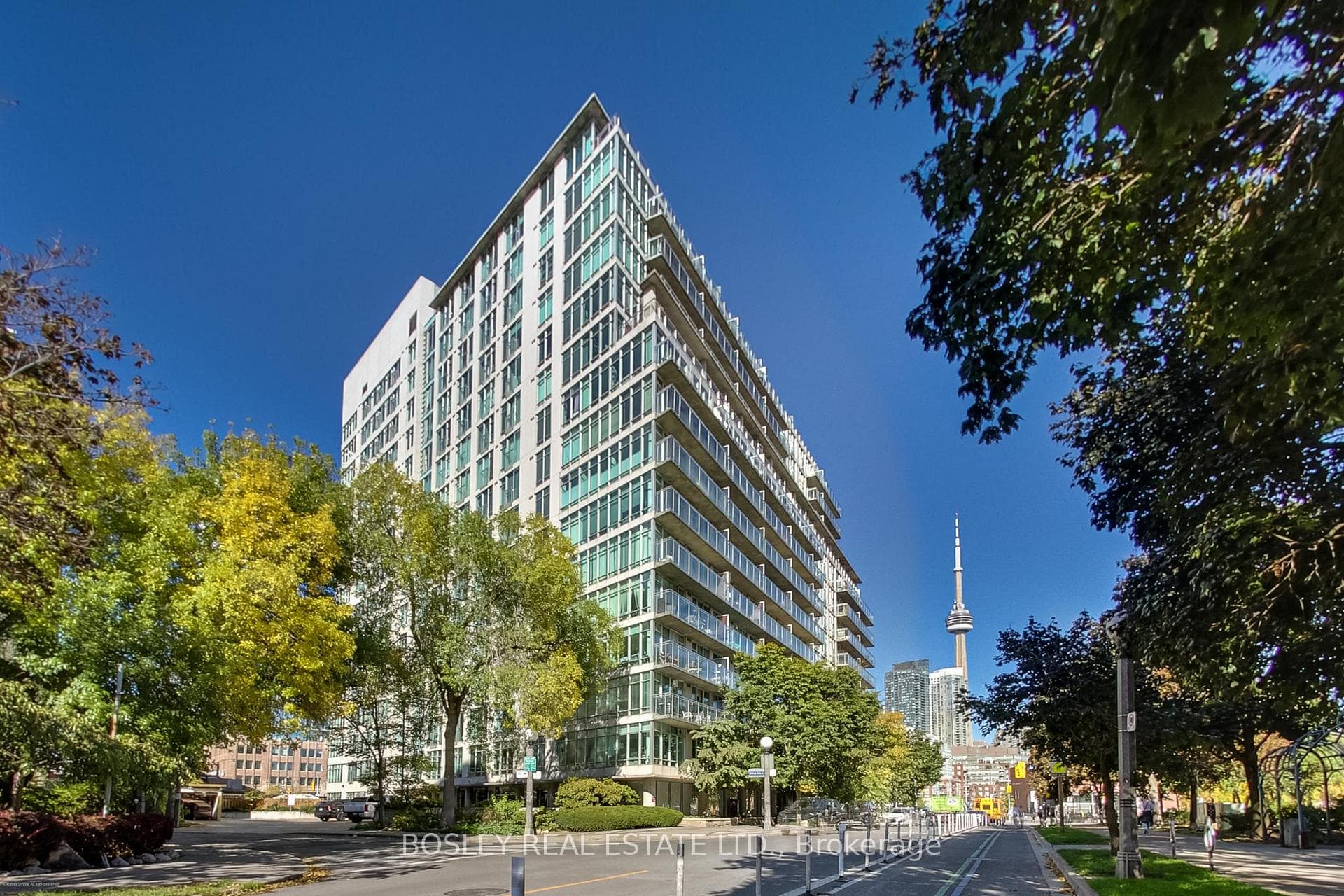 650 Queens Quay Unit 508 photo 29