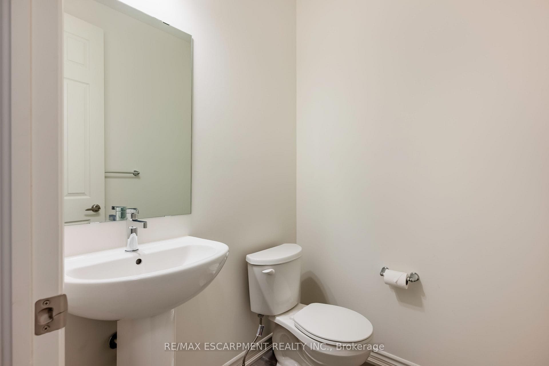48 Sparrow Way photo 10