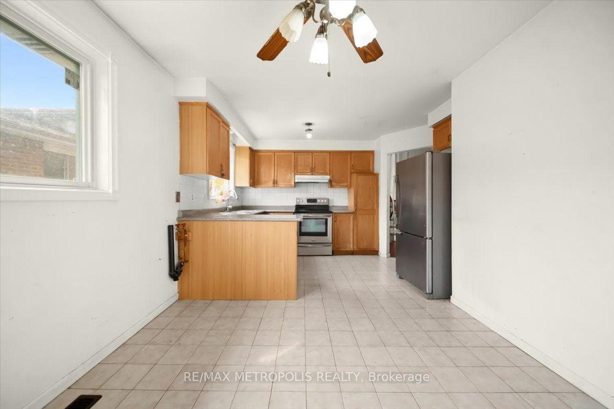 39 Jellicoe Crescent photo 10