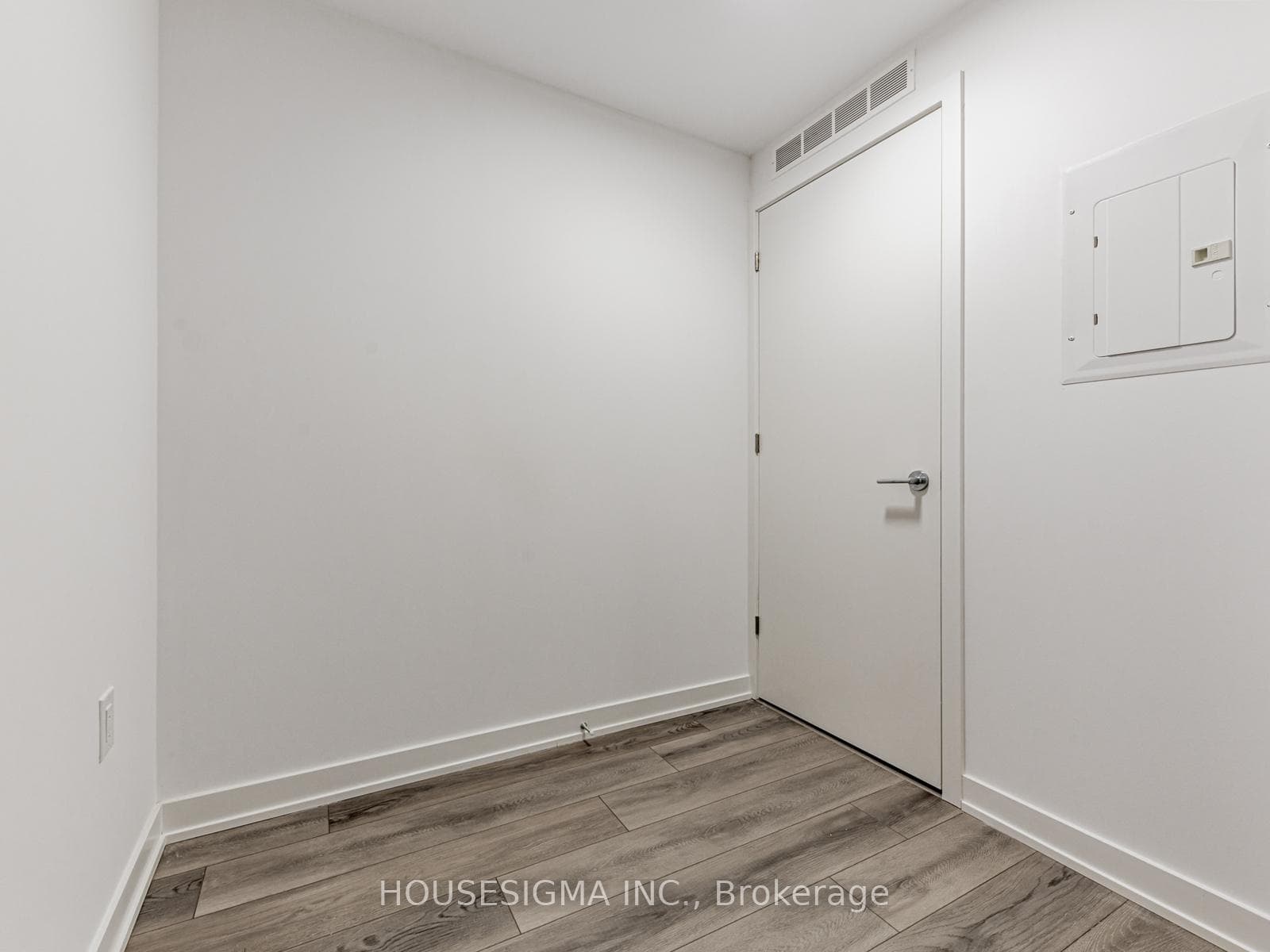 7439 Kingston Road Unit 721 photo 16