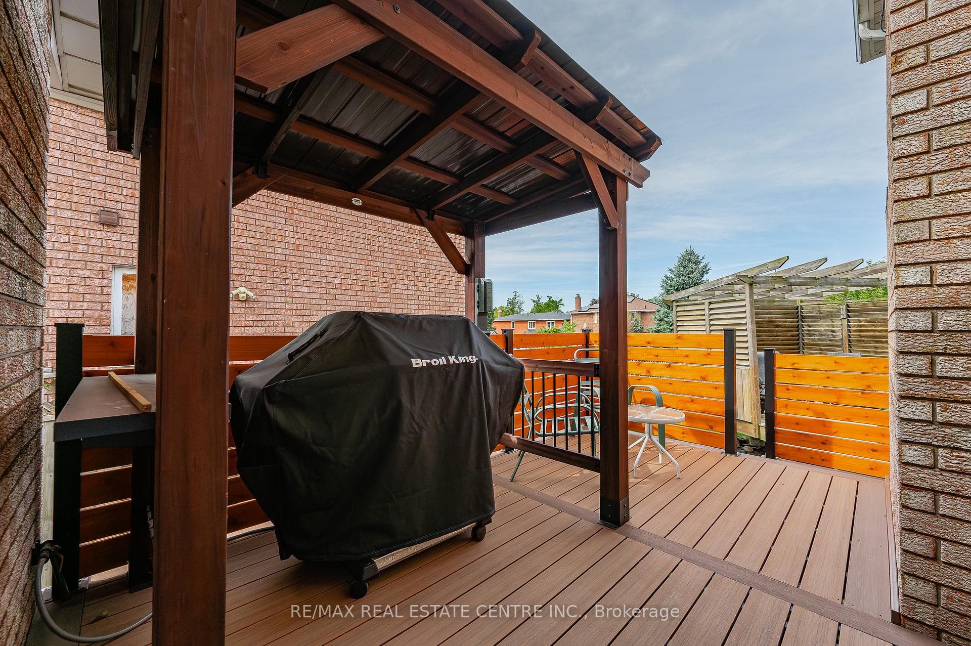 650 Champlain Boulevard photo 28