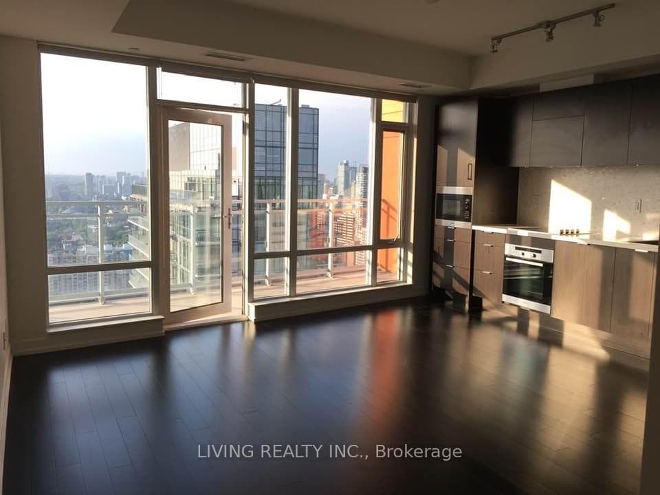 21 Widmer Street Unit 4205 photo 5