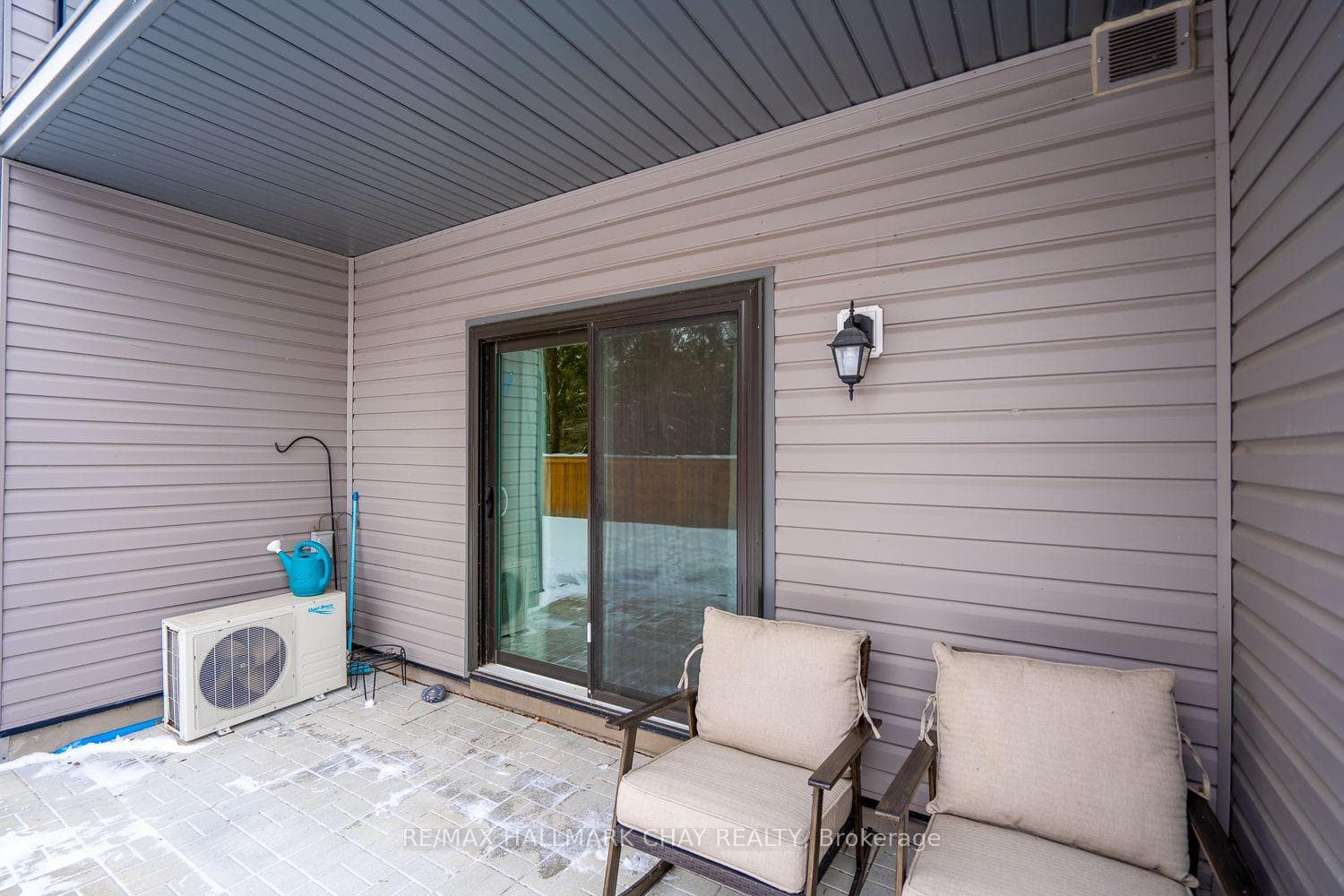 69 Boyne Street Unit 105 photo 8
