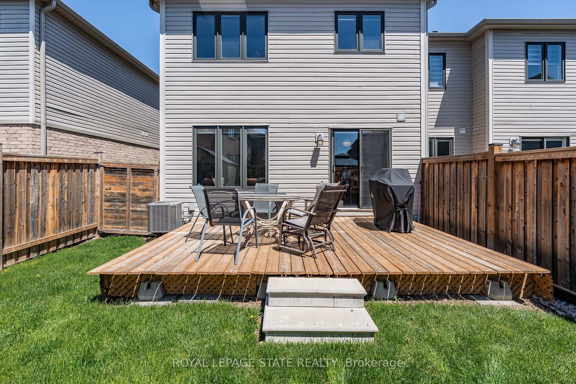89 Thompson Road photo 30