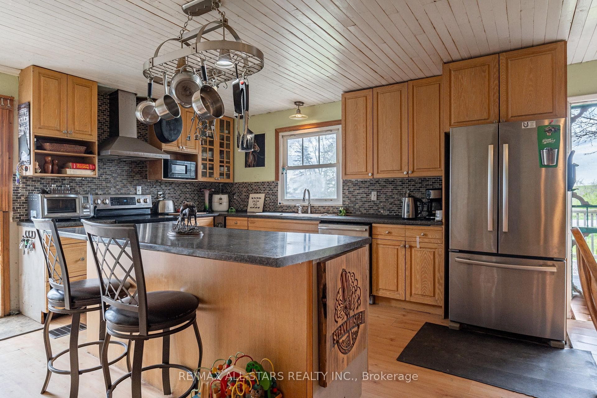583 Peace Road photo 6