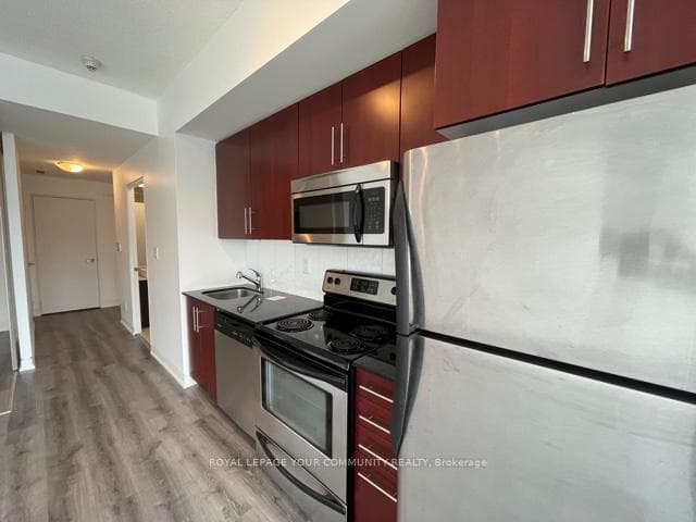 65 Bremner Boulevard Unit 4006 photo 7