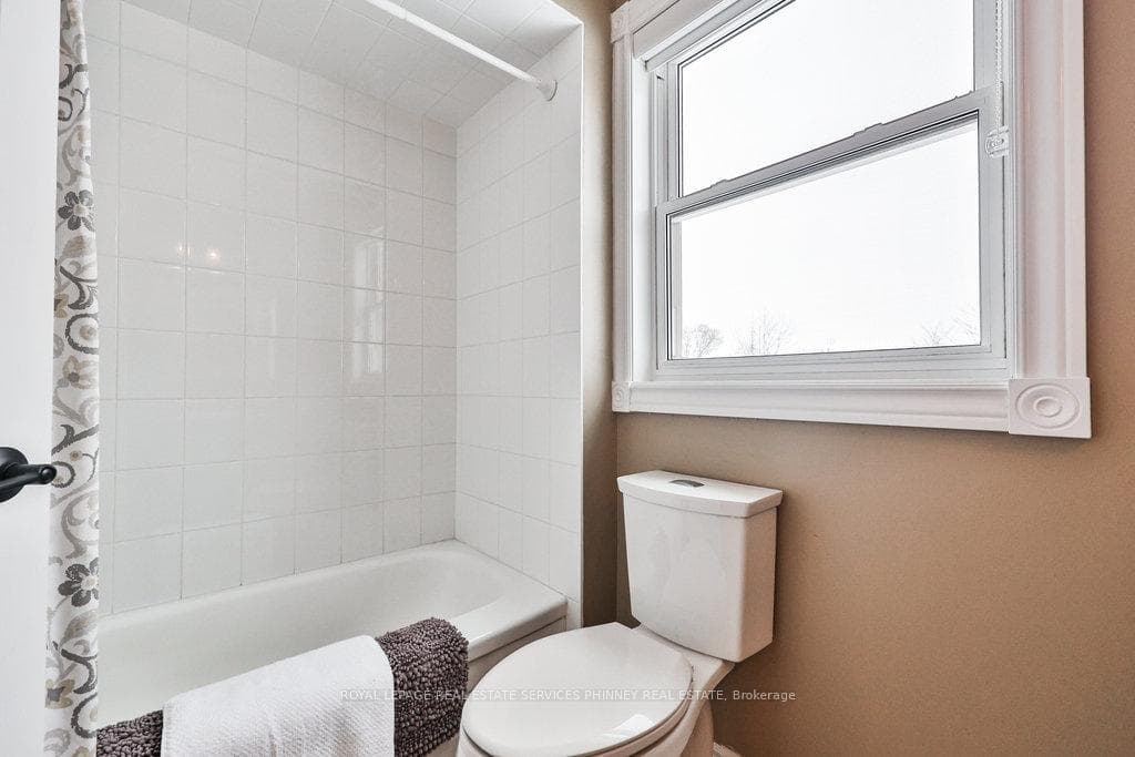 2290 Beejay Court photo 25