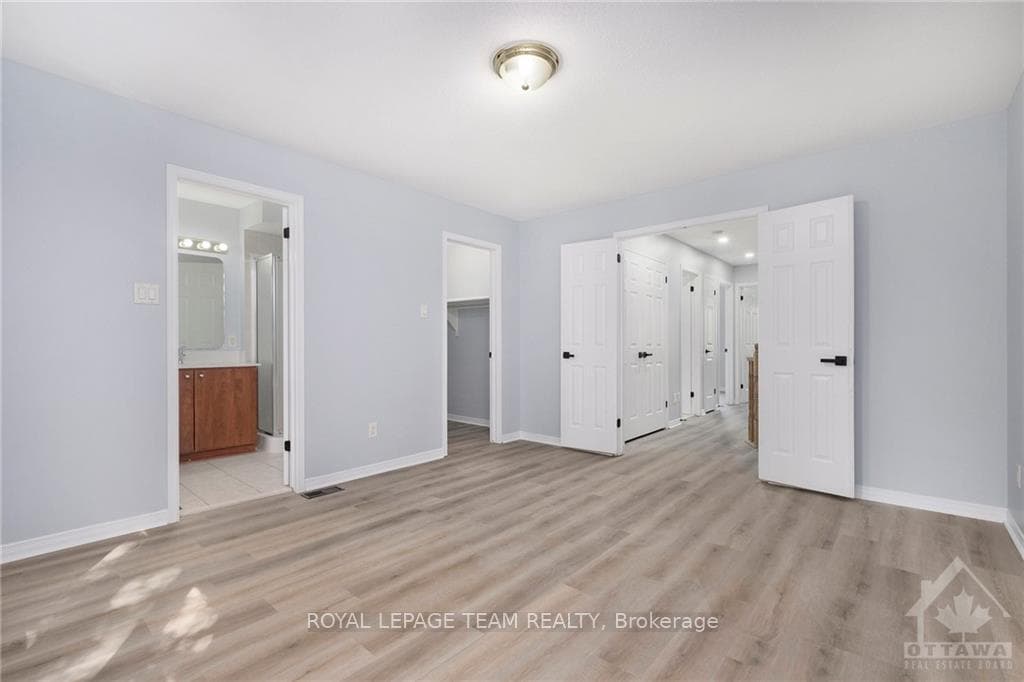 324 BERRIGAN Drive photo 14
