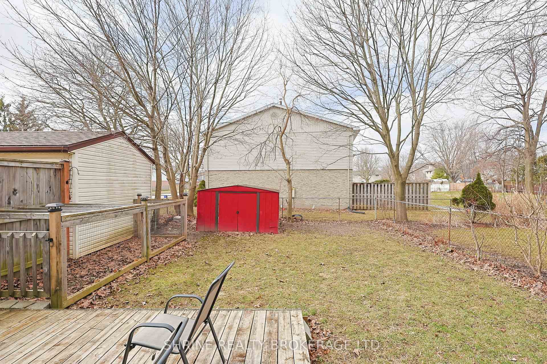 122 Andover Drive photo 43